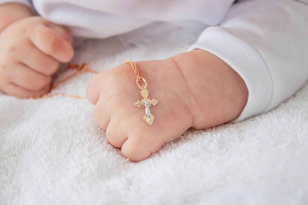 Quelle médaille de baptême choisir ?