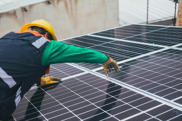 Panneau solaire photovoltaïque : avis clients et avantages